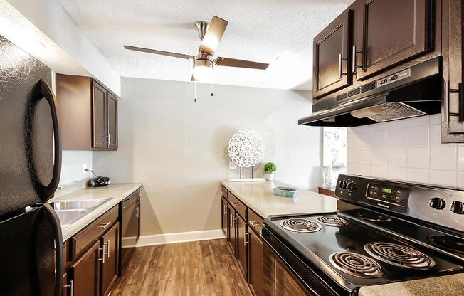 Model Unit Kitchen