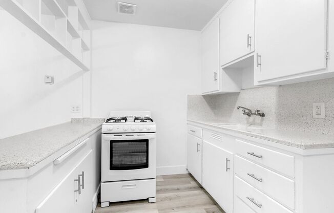 Country Club Apartments