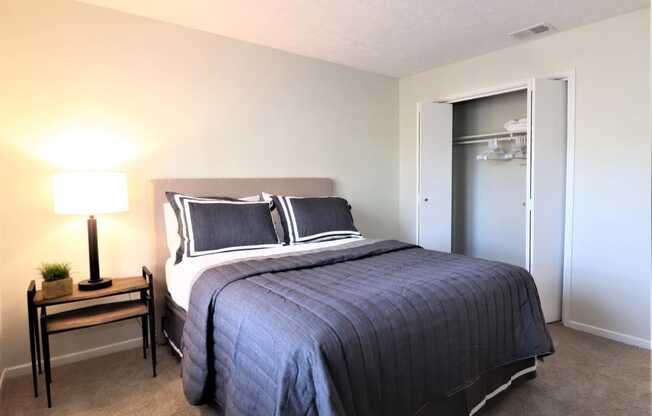 Bedroom With Closet at Rosemont Vinings Ridge, Atlanta, GA, 30339