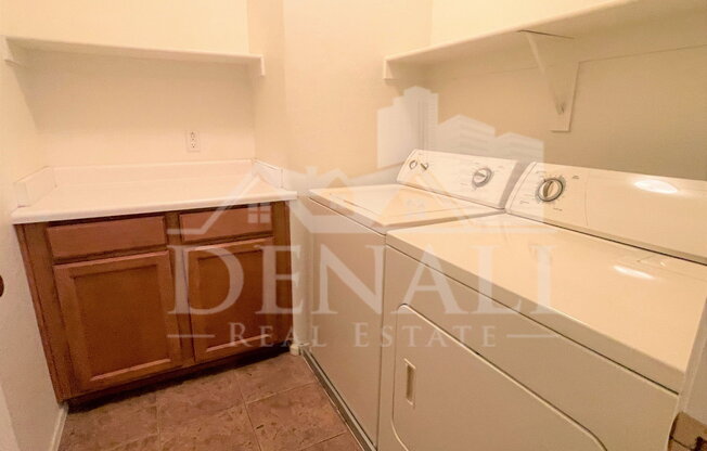 2 beds, 2.5 baths, 1,385 sqft, $1,995, Unit Unit 1114