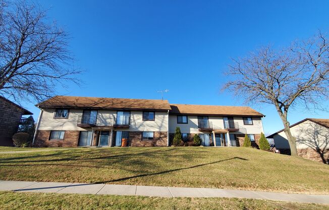 1371 Sunnyridge Rd.