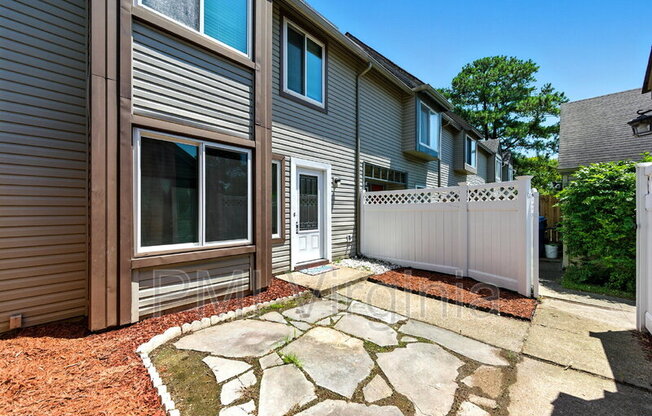 3474 SMOKEY CHAMBER DR