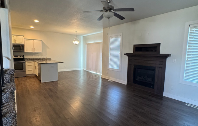 Beautiful, single-family home in Altoona! Call Today!