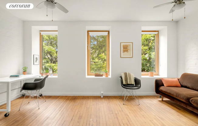 156 W 130 ST