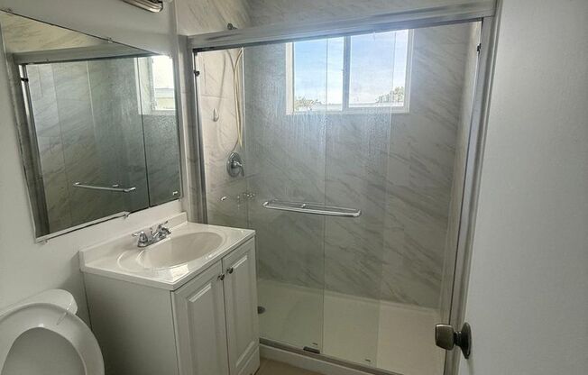 Studio, 1 bath, 306 sqft, $1,412, Unit 660-8