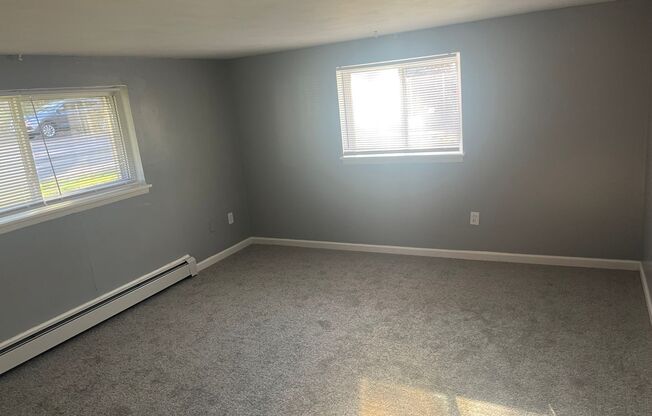 1 bed, 1 bath, $1,200, Unit 2