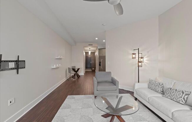 1 bed, 1 bath, 850 sqft, $2,300, Unit North Euclid Ave 9 #441