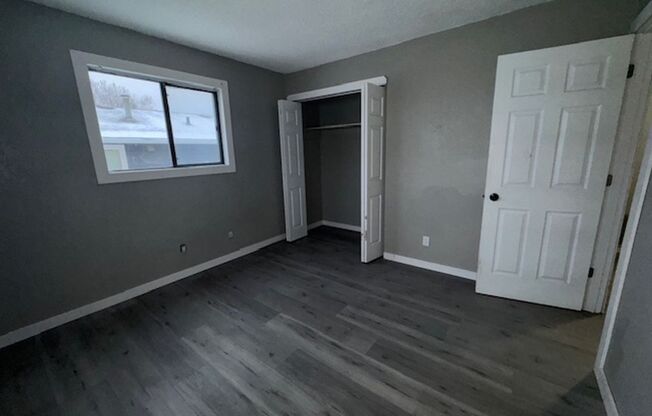 2 beds, 1 bath, $900, Unit 1509