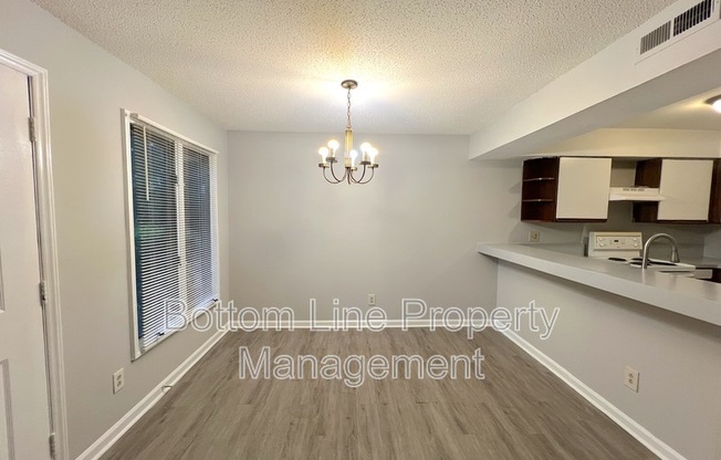1840 J JULIAN LN