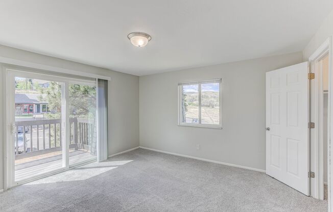 3 beds, 2 baths, 1,150 sqft, $1,875, Unit 27