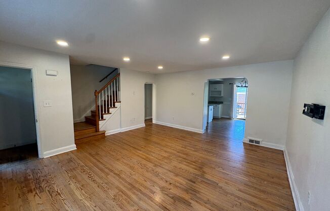 Spacious 3BD/2BA Townhome with Secondary Kitchen in Towson, MD!