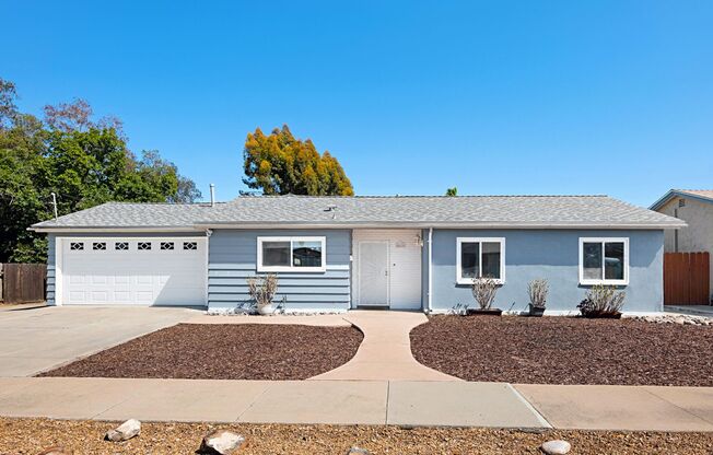 Beautiful 3BD 2BA House Sitting on Over 1/4 Acre of Land/Central A/C, R/V Parking/Walking Distance to Santee Lakes