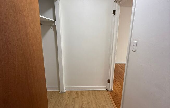 Studio, 1 bath, 487 sqft, $1,250, Unit Fifth 306