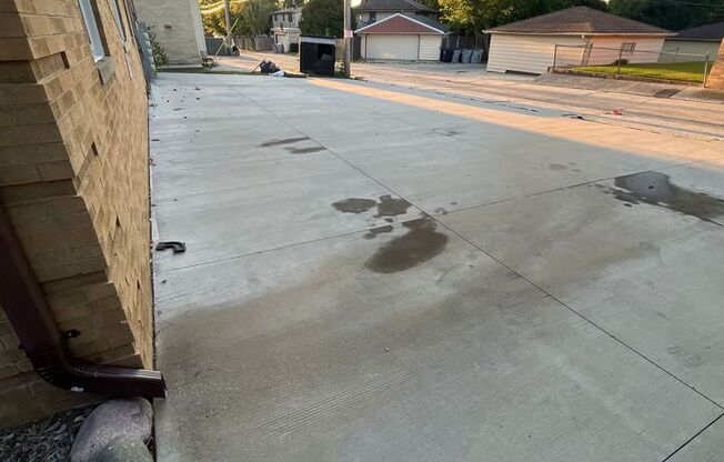 7825 W Hampton Ave (8 Unit)