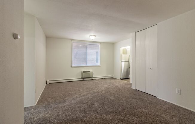 2 beds, 1.5 baths, 680 sqft, $1,350, Unit 317