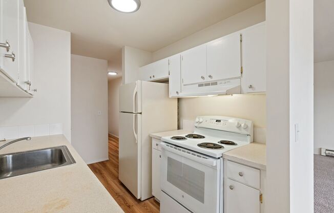 1 bed, 1 bath, 640 sqft, $1,595, Unit 305