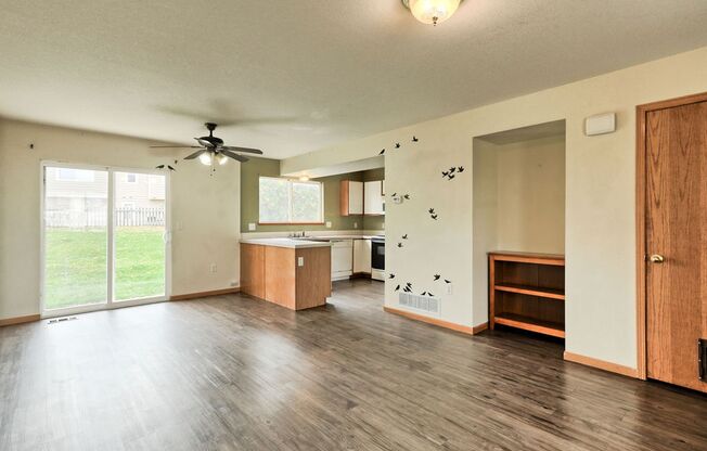 4 beds, 3.5 baths, 1,126 sqft, $1,925, Unit 3005 Ross Dr U13