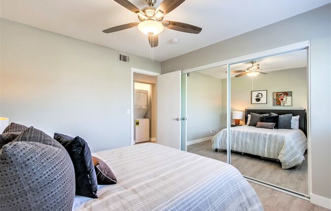 3 beds, 2.5 baths, 1,222 sqft, $3,295, Unit 34