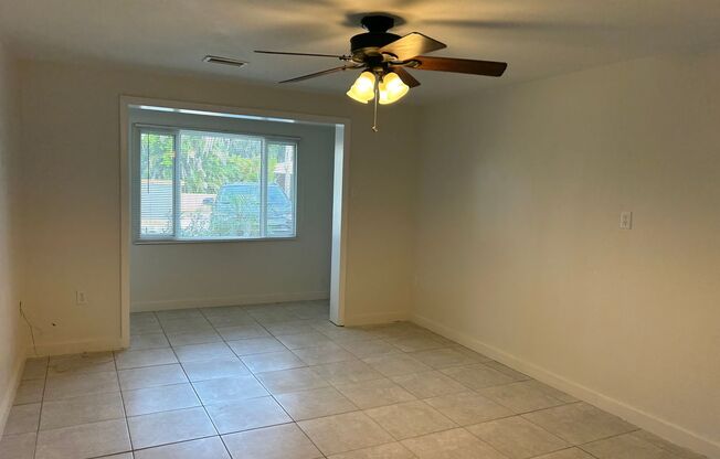 2 beds, 1 bath, 1,000 sqft, $1,700