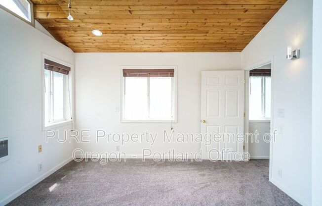 14235 SW MEEKER TER
