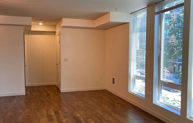 Studio, 1 bath, 518 sqft, $2,449, Unit 309