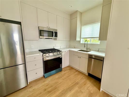 7508 1/2 CLAIRE AVE