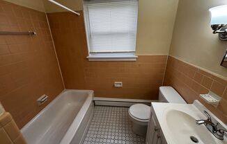 1 bed, 1 bath, $995, Unit A203
