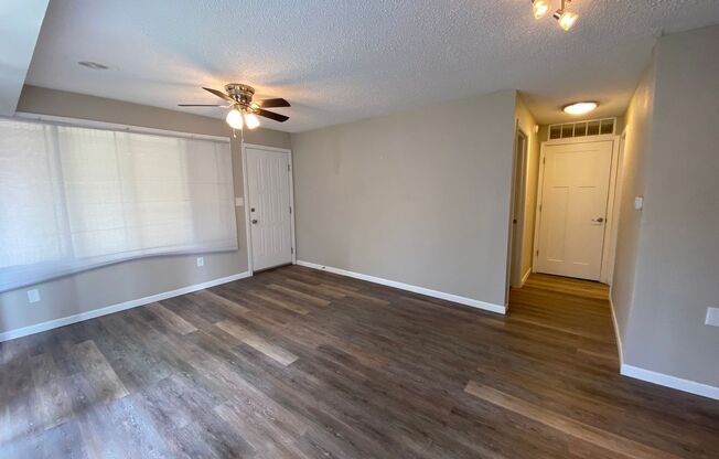 1 bed, 1 bath, 550 sqft, $900, Unit 208