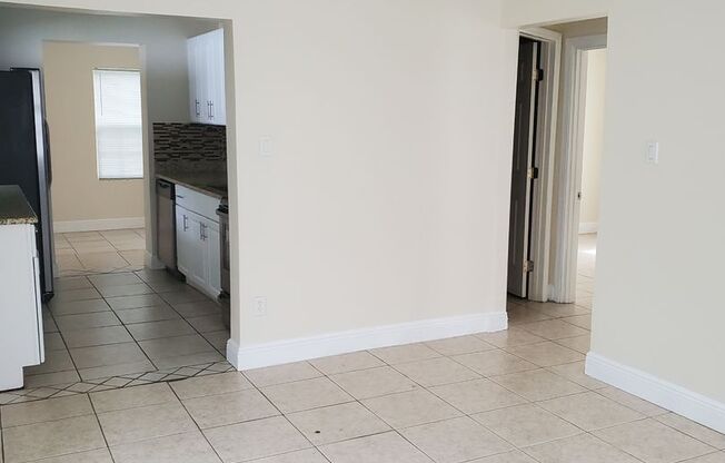 2 beds, 1 bath, $1,725