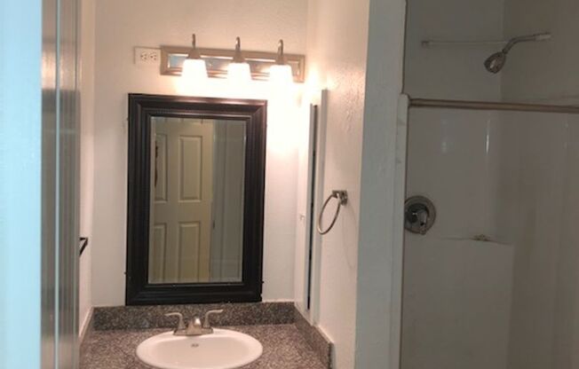 2 beds, 2 baths, 1,075 sqft, $1,300, Unit 22