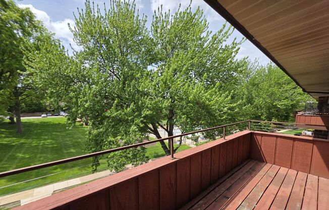 2 beds, 1 bath, 955 sqft, $1,225, Unit 19 - 204