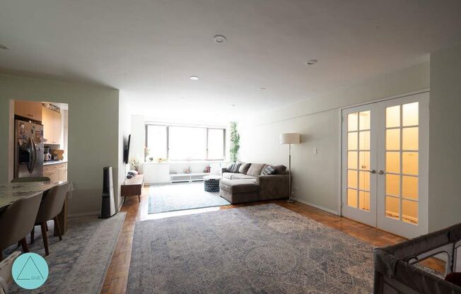 425 E 63 ST