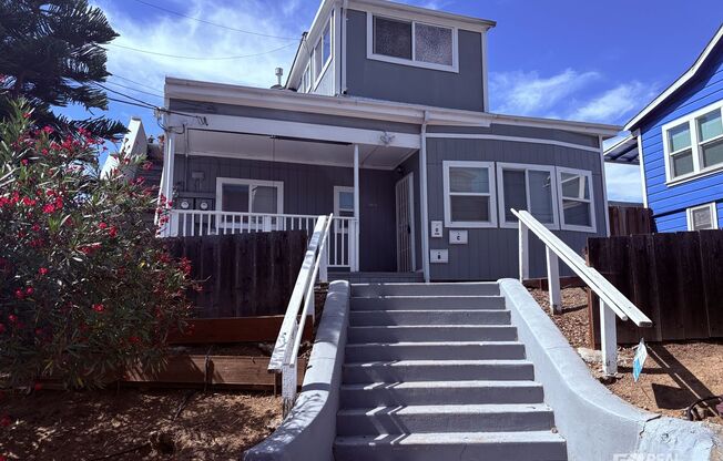 3513 LINCOLN AVE