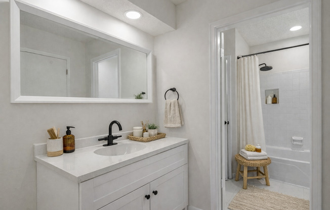 Sunset Rock Apartments