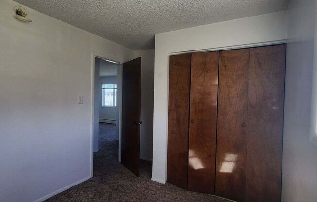 2 beds, 1 bath, 715 sqft, $995, Unit A204
