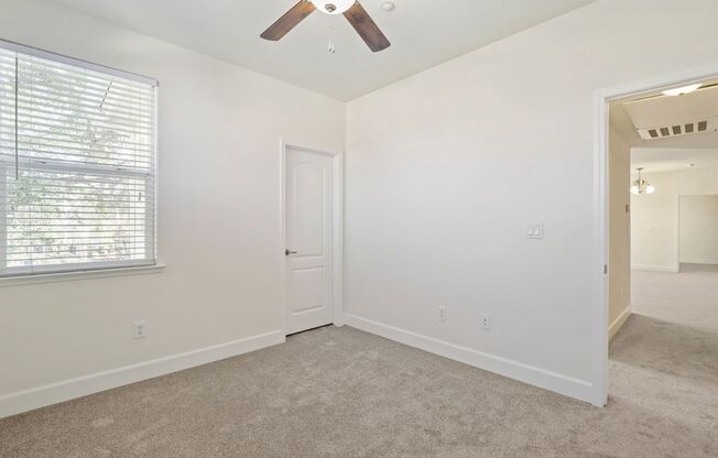 3 beds, 2 baths, 1,333 sqft, $2,550