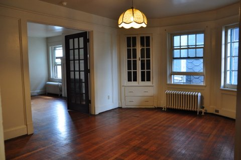 218 HASTINGS ST