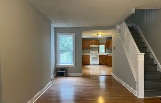 3 beds, 1 bath, $1,395