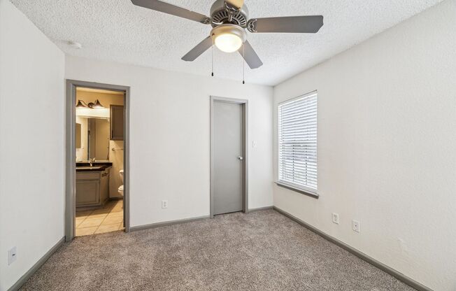2 beds, 2 baths, 800 sqft, $1,595, Unit 3121
