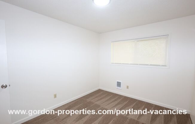 2 beds, 1 bath, $1,595