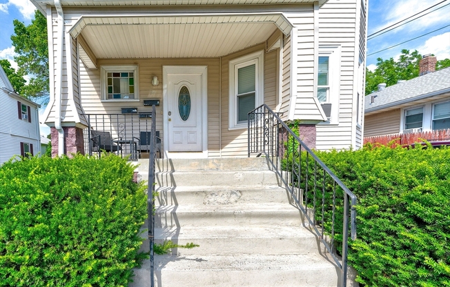 90 SAFFORD ST