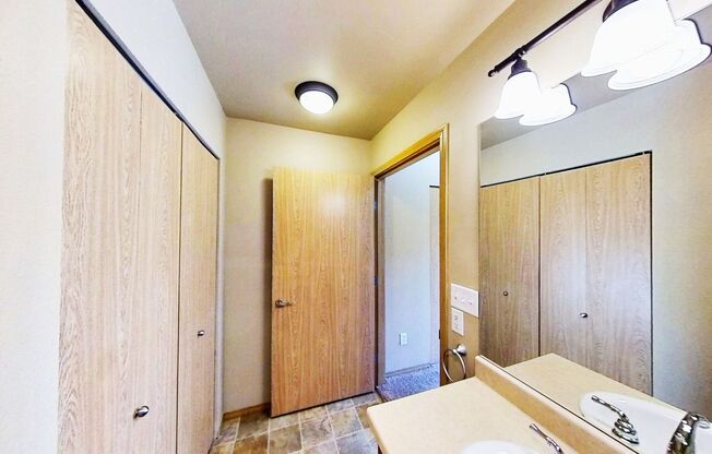 1 bed, 1 bath, 667 sqft, $1,695, Unit 318