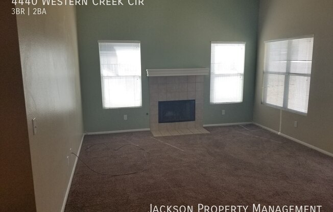 4440 WESTERN CRK CIR