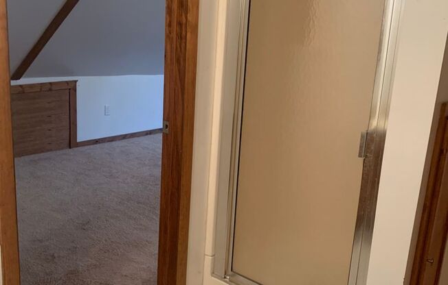 Studio, 1 bath, $1,000, Unit Unit 3