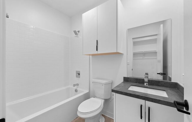 Studio, 1 bath, 347 sqft, $1,895, Unit Unit 8