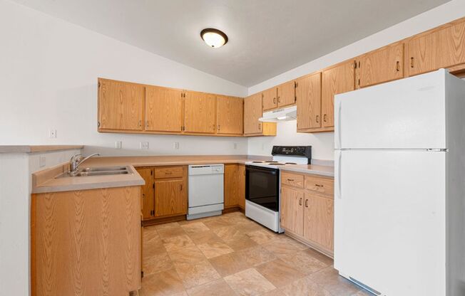 2 beds, 2 baths, $1,515, Unit 2766-10