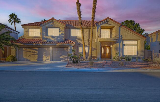 STUNNING 3 Bed Home with Pool Located in Desert Shores!