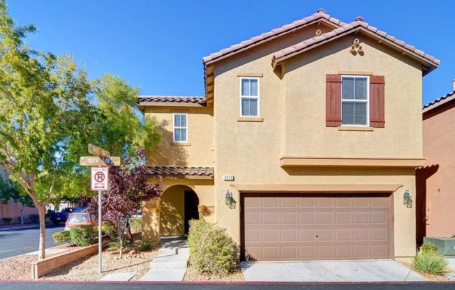 Beautiful 4 bedroom home in a gated community in Centennial Hills.