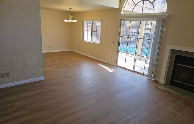 4bed 2.5bath Remodeled inc. Solar & Pool