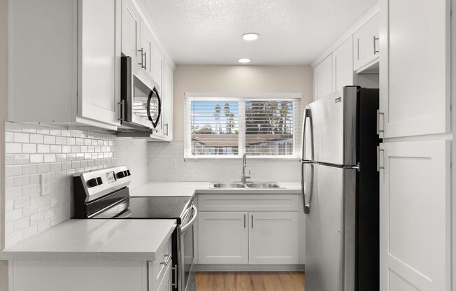 1 bed, 1 bath, 650 sqft, $1,950, Unit 220